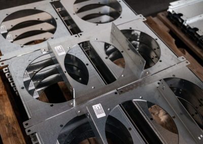 Macchinario per piegatura dei metalli, utilizzato per modellare