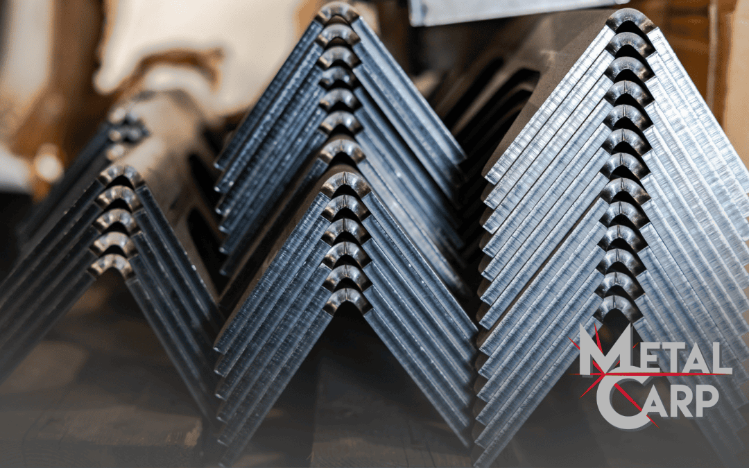 Piegatura grandi formati: piegatrice automatica Tool Cell da 220 tonnellate fino a 4 metri