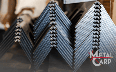 Piegatura grandi formati: piegatrice automatica Tool Cell da 220 tonnellate fino a 4 metri